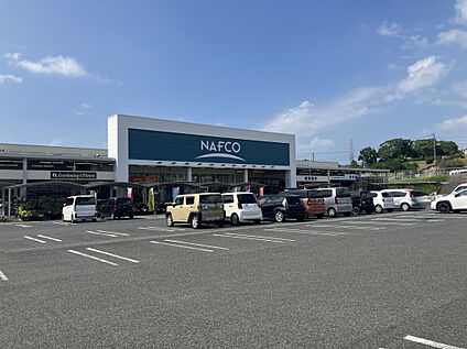 ホームプラザナフコ上津役店 350m