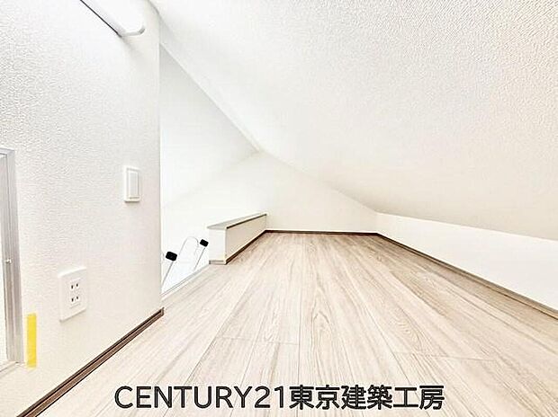 ◇嬉しいロフト付きです♪季節物はもちろん、場所を取りやすい荷物もしっかりと収納できそうです。