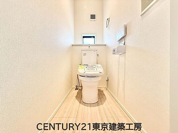【トイレ】◇汚れやすいトイレだからこそ、清潔感のあるホワイトで統一しています。より綺麗な状態をキープしたいと思えるでしょう♪
