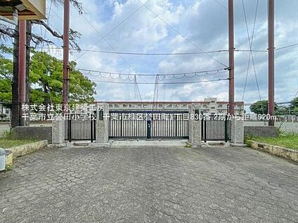千葉市立誉田小学校 977ｍ(徒歩13分)