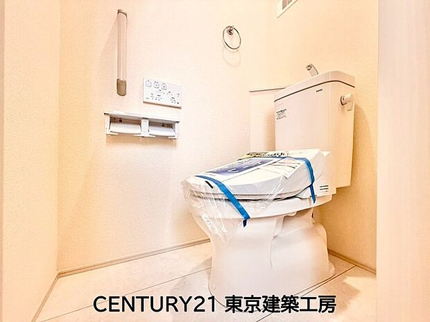 【トイレ】◇汚れやすいトイレだからこそ、清潔感のあるホワイトで統一しています。より綺麗な状態をキープしたいと思えるでしょう♪