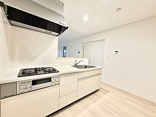 カースペース２台可能（車種による）LDKが見渡せるカウンターキッチン■秦野市戸川■ その他