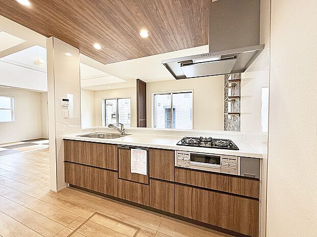 ■料理がもっと楽しくなる、快適なキッチン空間