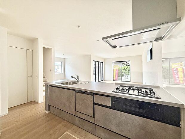 ■料理がもっと楽しくなる、快適なキッチン空間