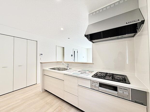 ■シンプルで機能的、毎日使いやすいキッチン