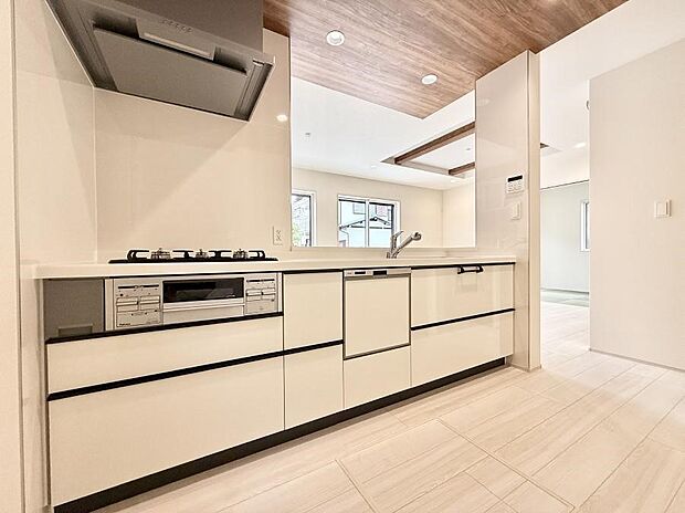 ■シンプルで機能的、毎日使いやすいキッチン