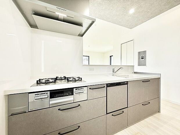 ■家族の絆を深める、温もりのあるキッチン