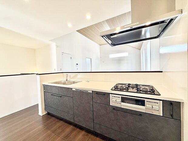 ■家族の絆を深める、温もりのあるキッチン