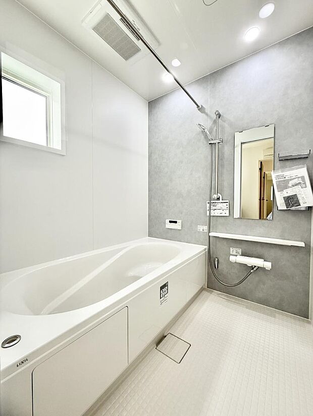 【浴室】■家族みんなが気持ちよく使える設計です