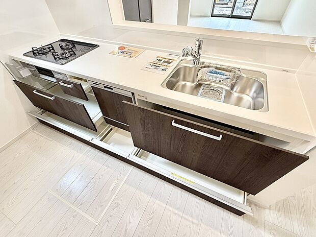 【キッチン】■アイデア広がる、クリエイティブな料理空間