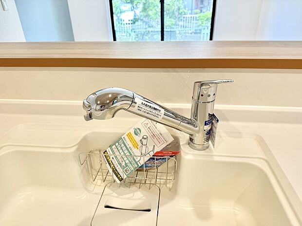 【浄水器】■清潔でおいしい水を手軽に供給してくれます