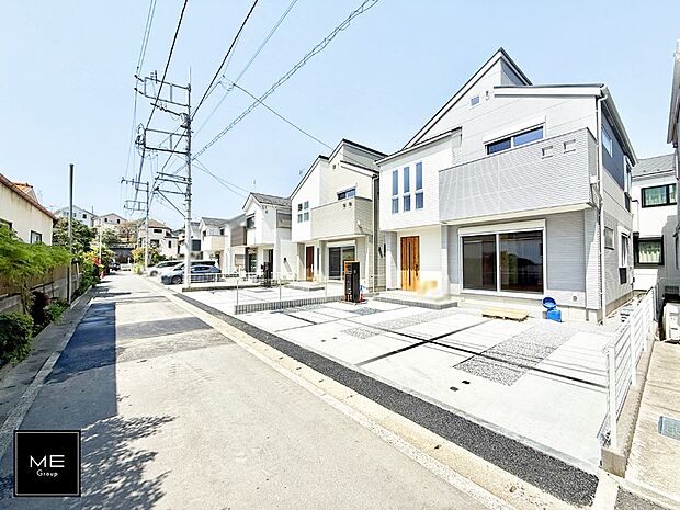 【前面道路含む現地写真】■優雅なラインが、毎日を引き立てます