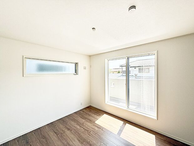 【寝室】■家具をうまく配置すれば広々とした空間を使い動きやすく、リラックスした時間が過ごせます