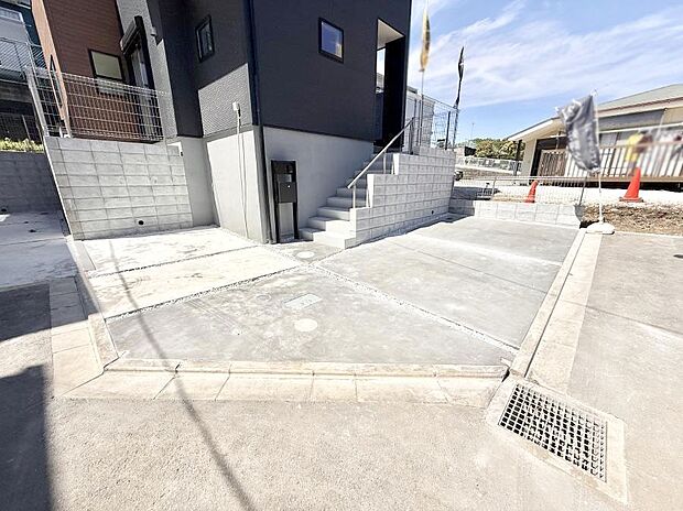 【駐車場】■自宅にカースペースがあると助かります