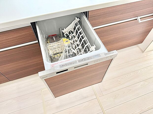 【食洗機】■食後の片づけも食洗器があれば時短に。ご家族との時間を増やせます