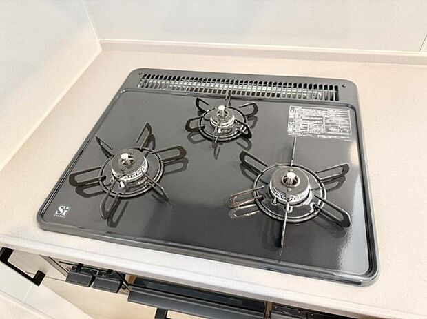 【3口ガスコンロ】■複数の鍋が同時に使えますね