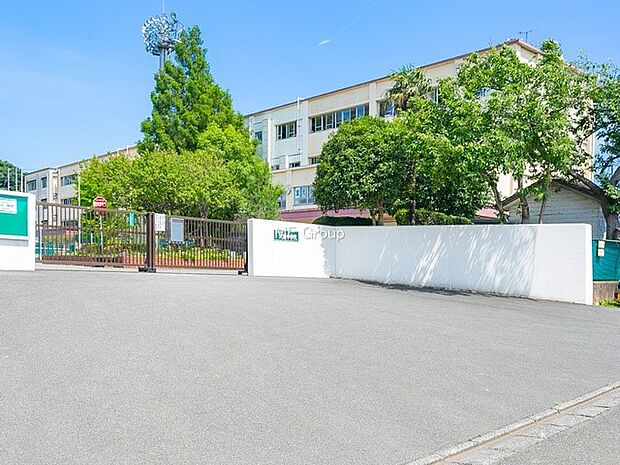 茅ヶ崎市立北陽中学校(約1,700m・徒歩22分)