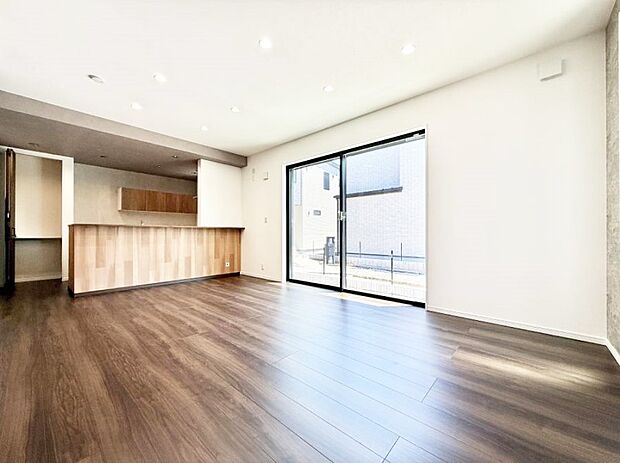 【ダイニング】■家族の笑顔があふれる、くつろぎの空間