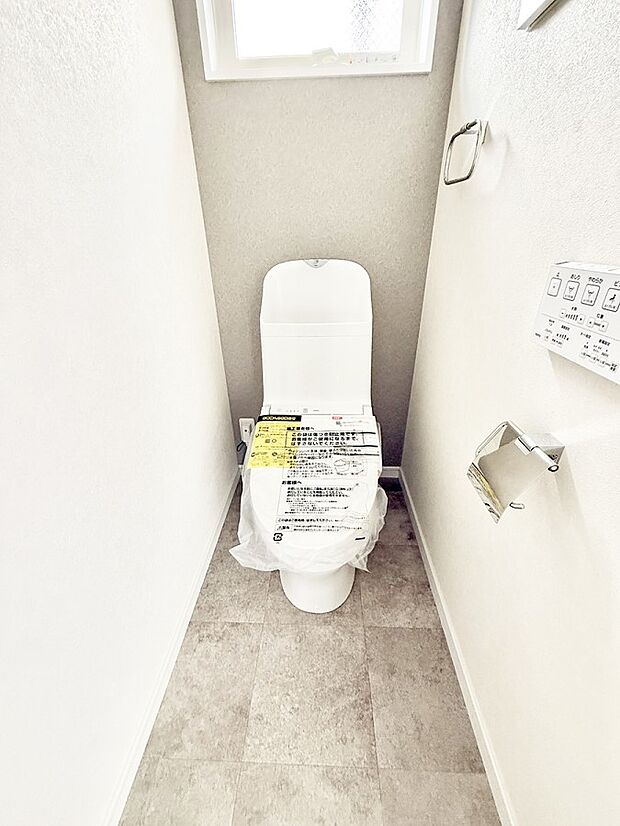 【トイレ】■毎日使う場所だからこそ、清潔感溢れる空間