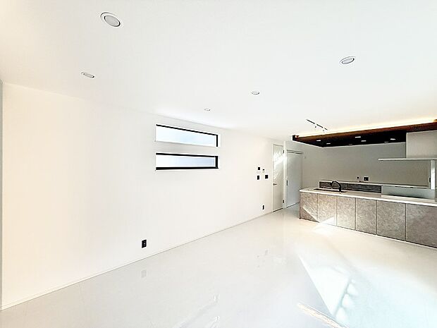 【ダイニング】■ふとした瞬間に幸せを感じる、心地よい場所