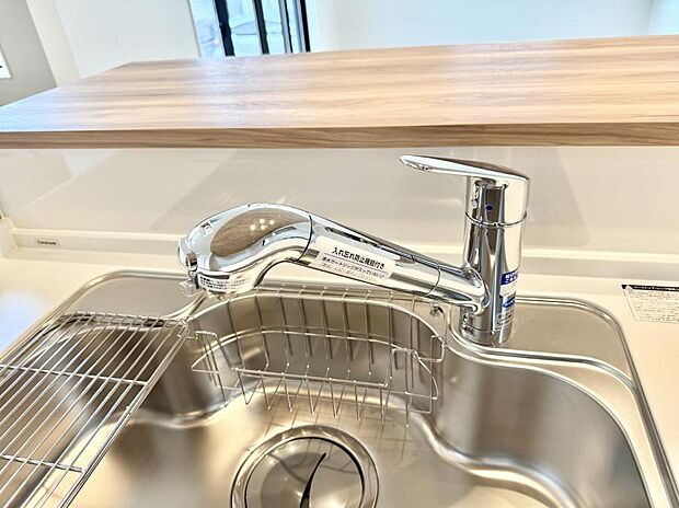 【浄水器】■清潔でおいしい水を手軽に供給してくれます