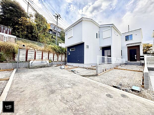 【現地外観写真】■暮らしを豊かにする充実した仕様設備で快適に