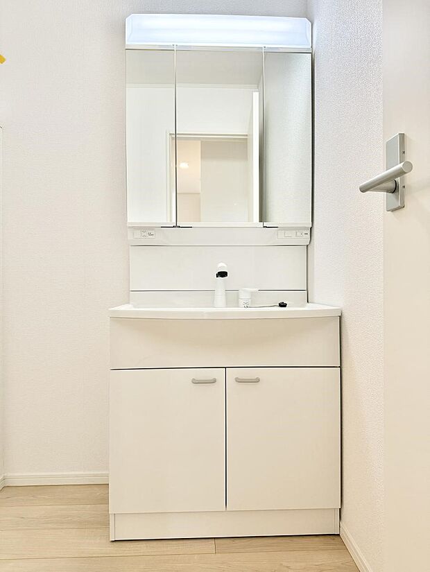 【洗面台・洗面所】■清潔感があり、気持ちよく使えます