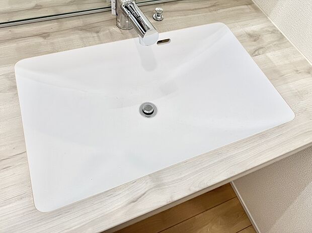 【ハンドシャワー付洗面台】■手洗いや顔を洗う時も快適に使える便利なシャワー