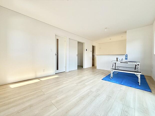 【リビング】■自然と会話が生まれる、心地よいひととき