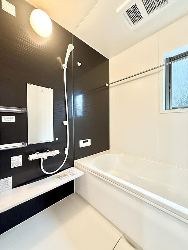 【浴室】■家族みんなが気持ちよく使える設計です
