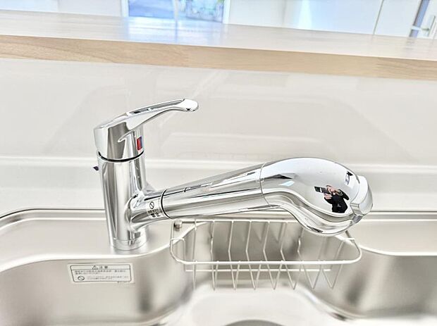 【浄水器】■清潔でおいしい水を手軽に供給してくれます