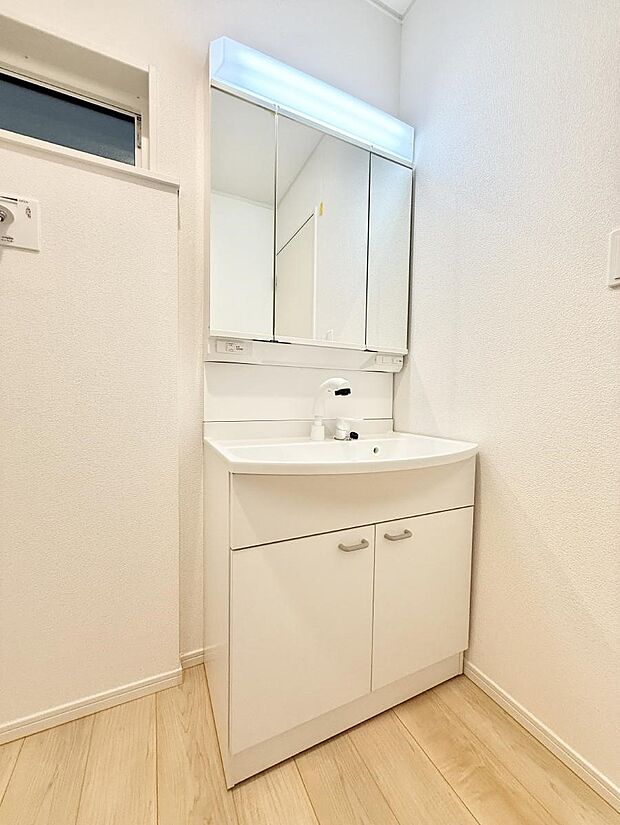 【洗面台・洗面所】■清潔感があり、気持ちよく使えます