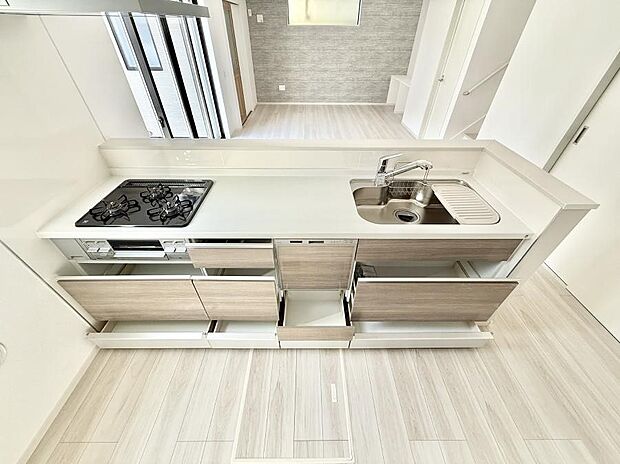 【キッチン】■家族の絆を深める、温もりのあるキッチン