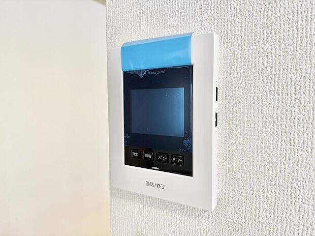 【TVモニター付インターフォン】■訪問者を確認できて安心感が増します