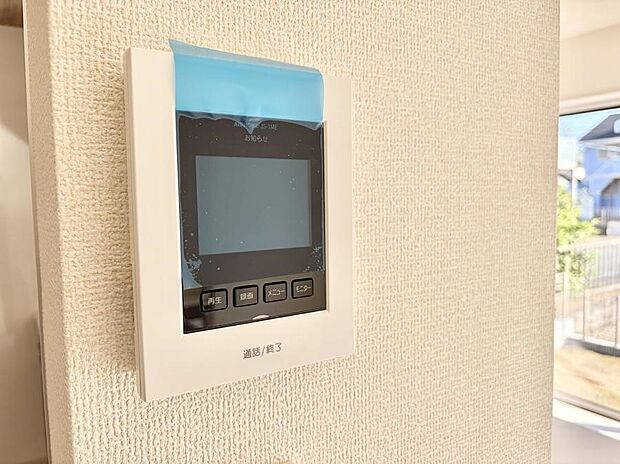 【TVモニター付インターフォン】■訪問者を確認できて安心感が増します