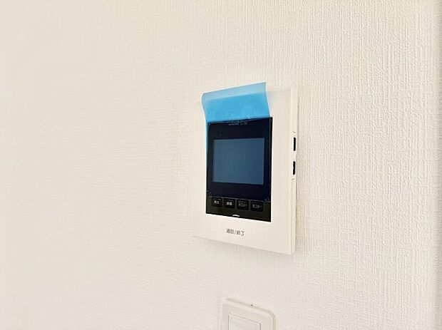 【TVモニター付インターフォン】■訪問者を確認できて安心感が増します