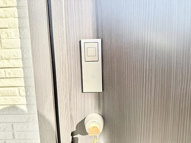 【スマートキー】■鍵を取り出さずに便利に操作できて快適