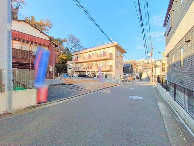 【前面道路含む現地写真】■新しい時代の息吹を感じる、心地よい環境