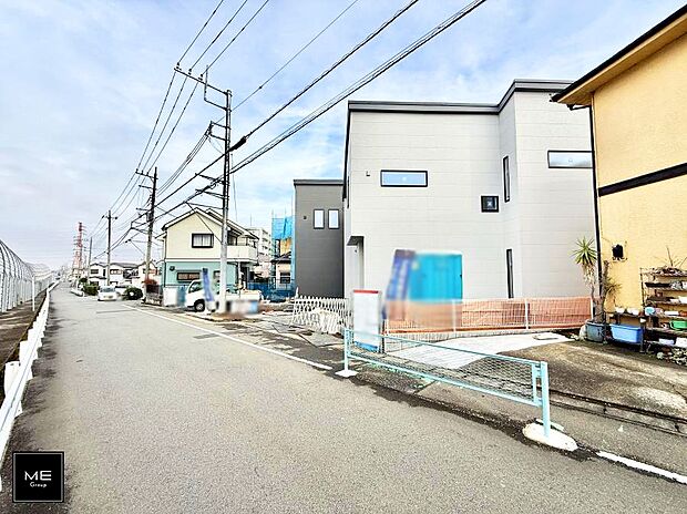 【前面道路含む現地写真】■新しい住まい、街の新しい風景