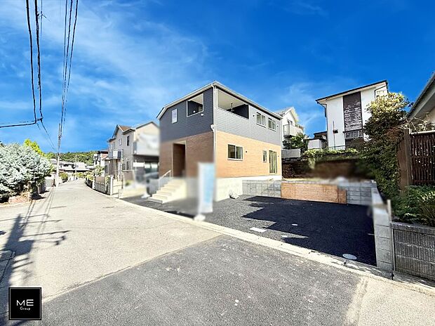 【前面道路含む現地写真】■家族とのお出かけが楽しくなる環境です