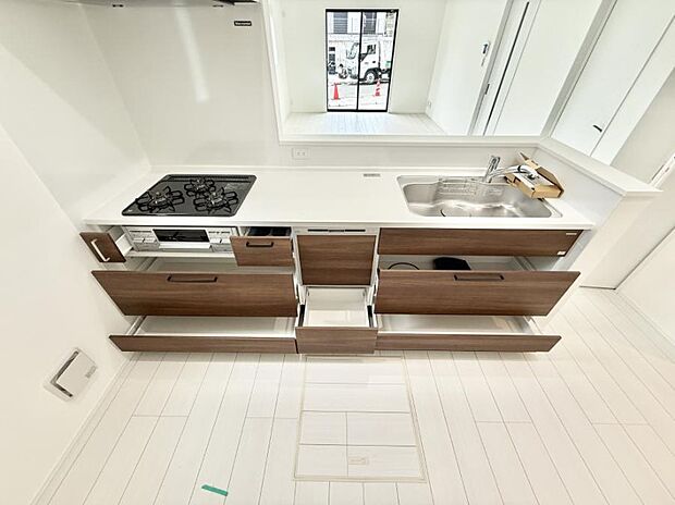 【キッチン】■家族の絆を深める、温もりのあるキッチン