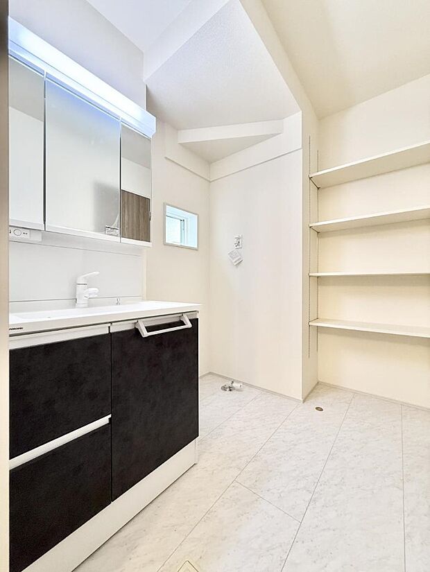 【洗面台・洗面所】■清潔感があり、気持ちよく使えます