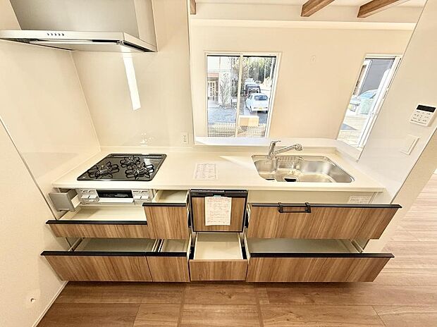 【キッチン】■アイデア広がる、クリエイティブな料理空間