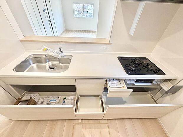 【キッチン】■家族の絆を深める、温もりのあるキッチン