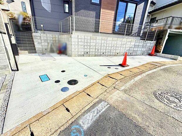 【駐車場】■自宅にカースペースがあると助かります