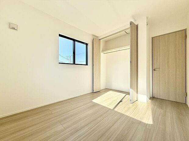 【子供部屋】■仕事や勉強のスペースに使うことで、集中しやすく静かな環境が整います