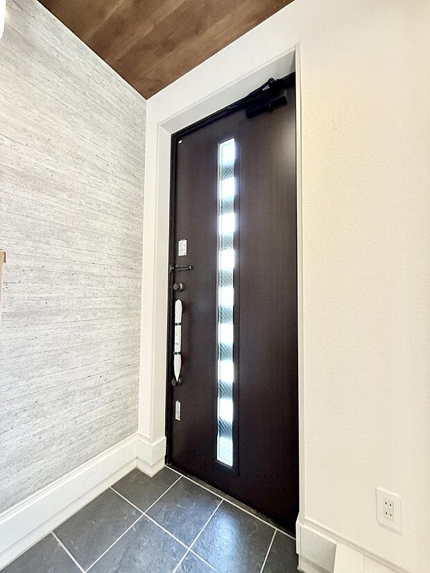 【玄関】■ ここから始まる一日、すっきり整った玄関