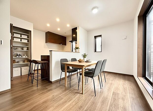 【ダイニングキッチン】■キレイに片付く、使いやすいキッチン※家具はCGです