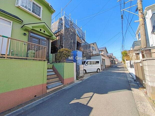 【前面道路含む現地写真】■新しい時代の息吹を感じる、心地よい環境