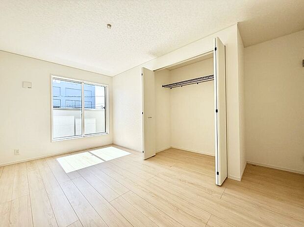 【寝室】■快適な環境で、日常の疲れを癒せる空間